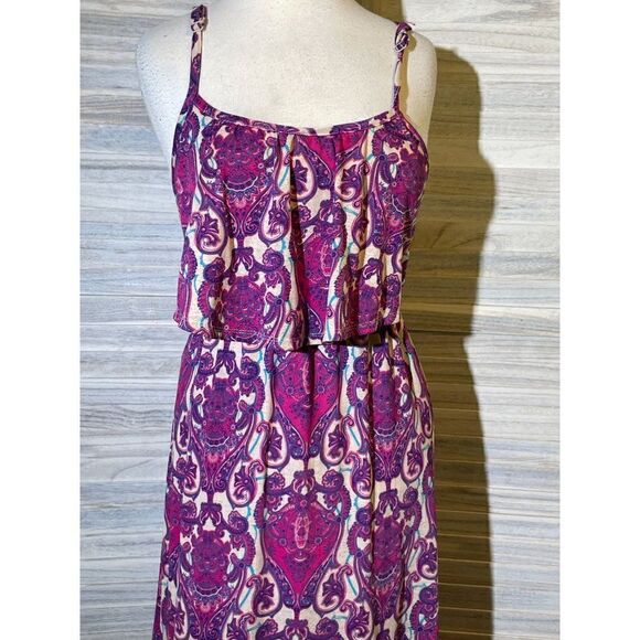 FrancescaâsâAlyaâ
Drapedâ
Sundress - Picture 12 of 16